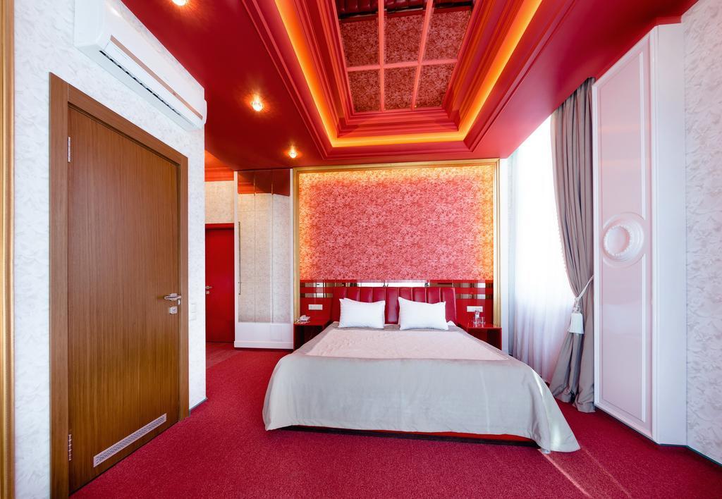 Road Star Hotel Dnipro Exterior photo